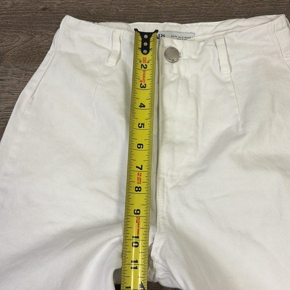 Zara Women’s White High Rise Wide Leg Jeans Size 2 - Picture 7 of 10